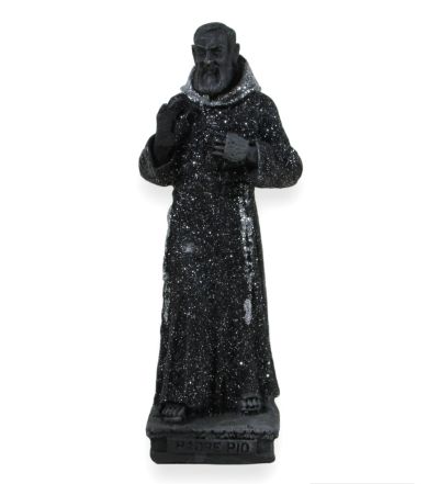 Padre-Pio-statua-in-pietra-lavica-con-decorazioni-colorate-